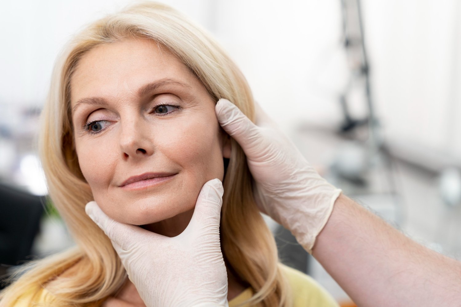 Aesthetic procedures that don't work on mature skin